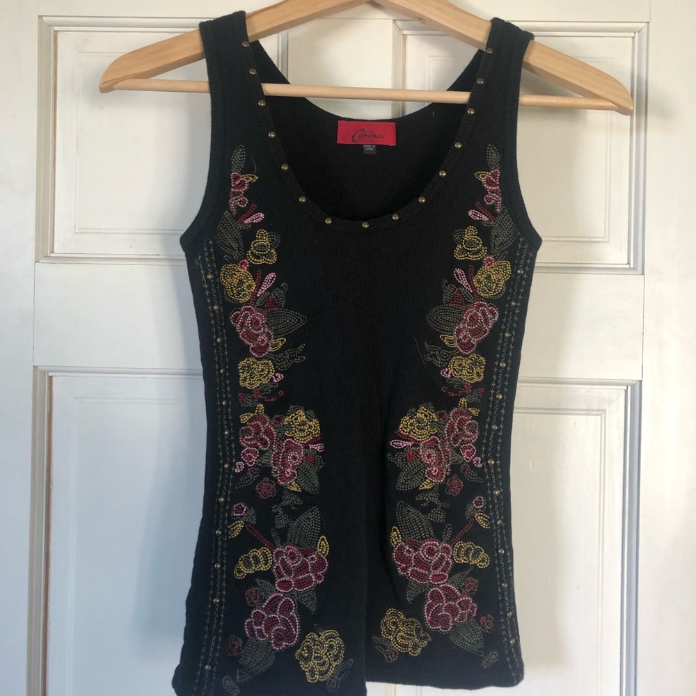 CARINA embroidered top - size S